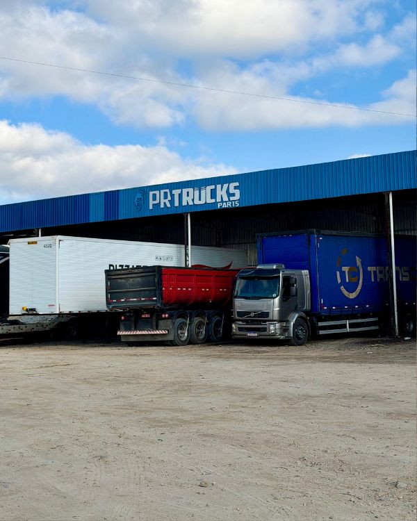 PR Trucks Parts — oficina e pátio